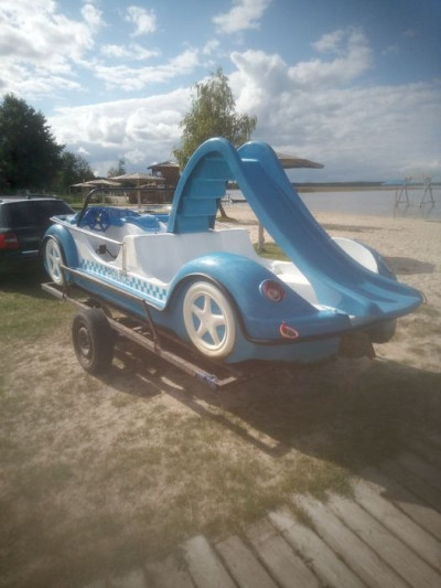 Катамаран в виде авто (машинки) Lake Walk s3 б/у
