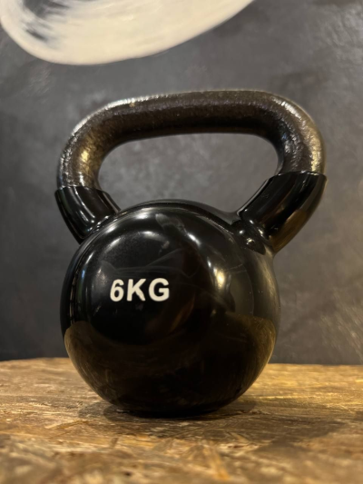 Гиря 20 кг металлическая с виниловым покритием GymBeam